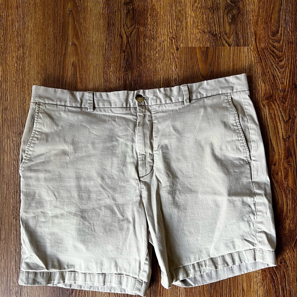 Vineyard Vines Casual Tan Breakers Shorts size 40 men's